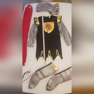 Halloween costume for boys , Knight, worn once by 5 yrs old, great condition